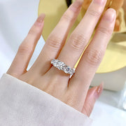 https://javiergems.com/products/925-sterling-silver-vvs1-moissanite-white-gold-plated-3-6ct-ring™
