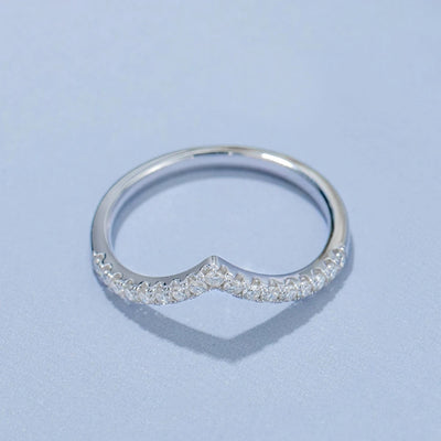 https://javiergems.com/products/925-sterling-silver-vvs1-moissanite-ring™