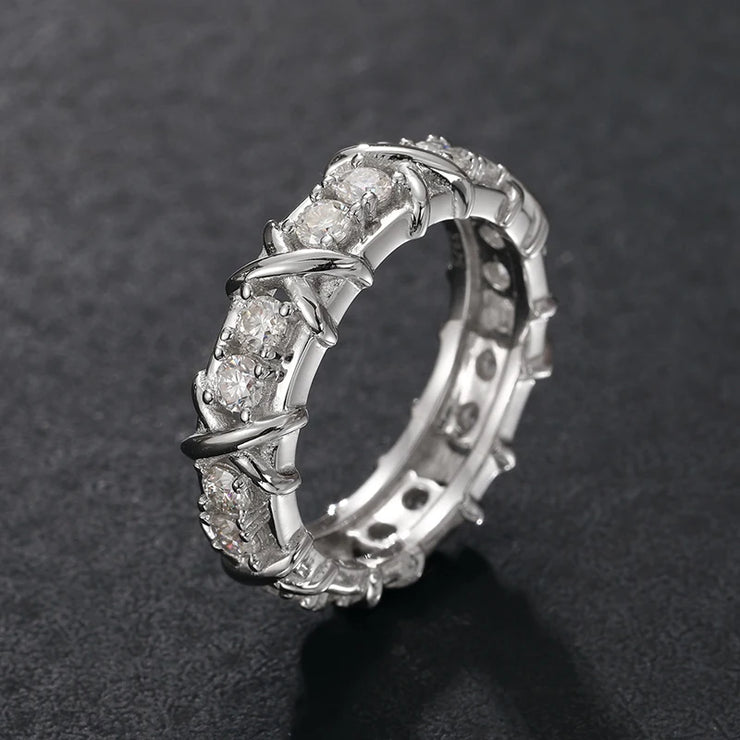 https://javiergems.com/products/925-sterling-silver-vvs1-moissanite-ring™-3