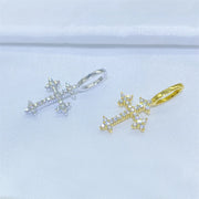 https://javiergems.com/products/925-sterling-silver-vvs1-moissanite-flower-cross-pendant™-1