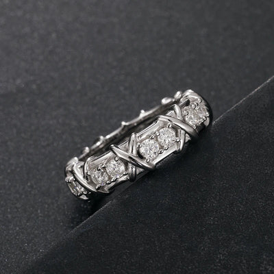 https://javiergems.com/products/925-sterling-silver-vvs1-moissanite-ring™-3