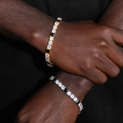 https://javiergems.com/products/925-sterling-silver-vvs1-moissanite-tennis-bracelet-with-black-diamond™