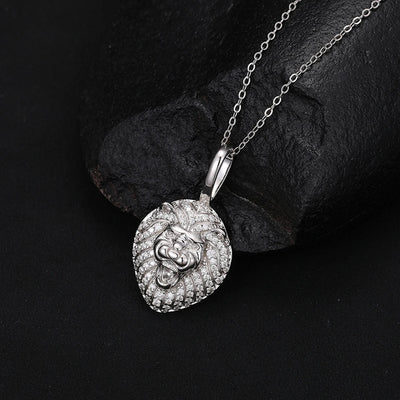 https://javiergems.com/products/925-sterling-silver-vvs1-moissanite-lion-pendant™