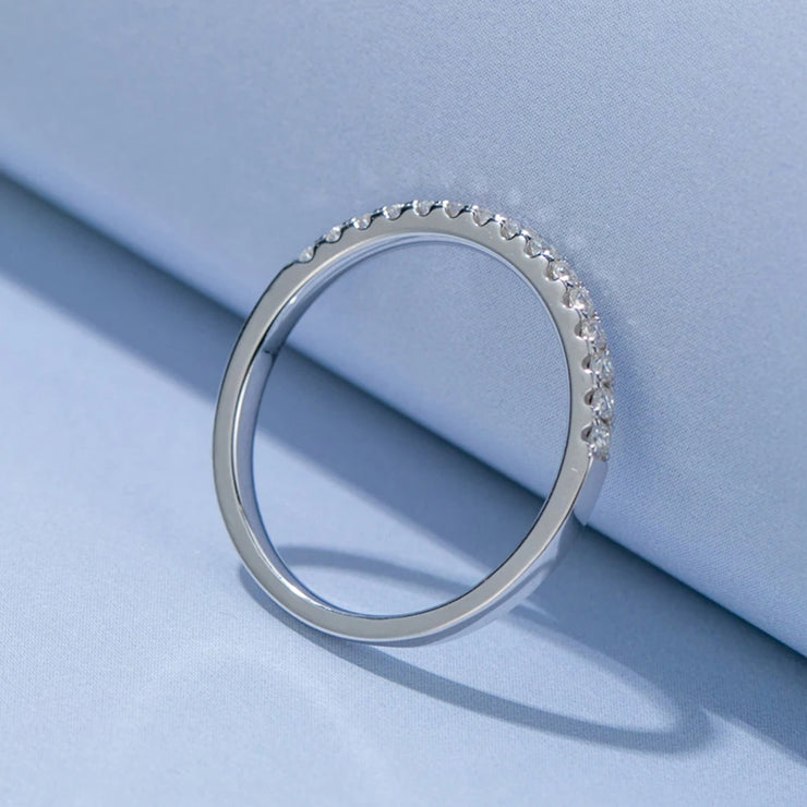 https://javiergems.com/products/925-sterling-silver-vvs1-moissanite-ring™