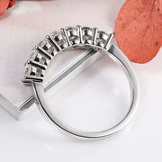 https://javiergems.com/products/925-sterling-silver-vvs1-moissanite-7-stones-ring™
