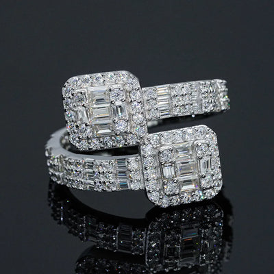 https://javiergems.com/products/925-sterling-silver-vvs1-moissanite-baguette-cut-ring™-1
